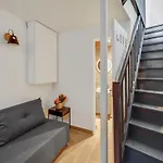 Superbe Appartement De Charme Au Coeur Du Xviieme